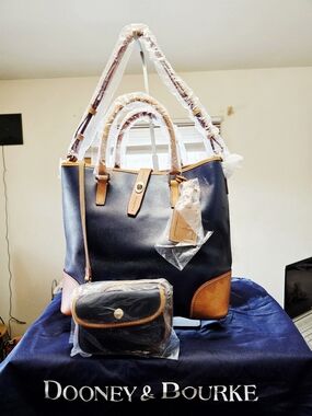 Dooney & Bourke Embossed Pebble Leather Shelby Shopper With Wristlet In Navy